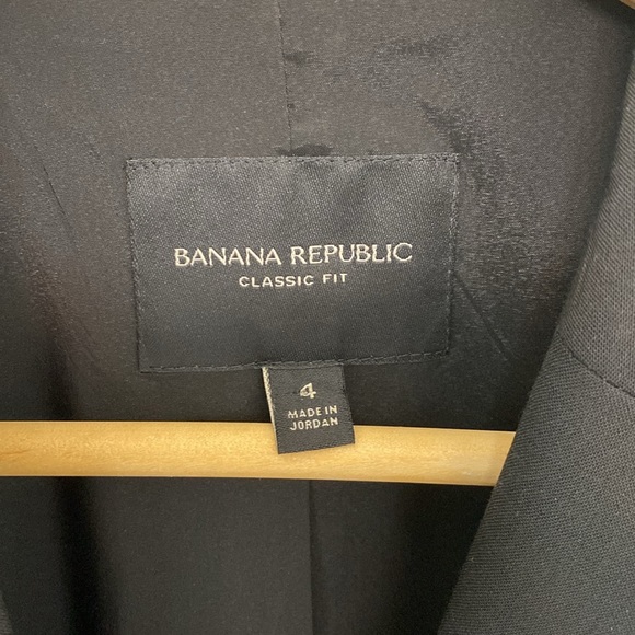 Banana Republic Classic-Fit Washable Italian Wool-Blend Blazer Black 4 - Picture 6 of 8